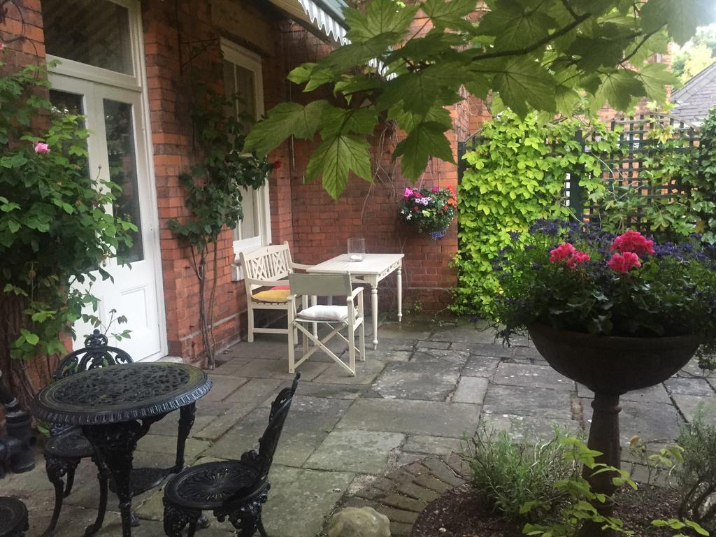 The Dower House Apartments Линкольн Экстерьер фото